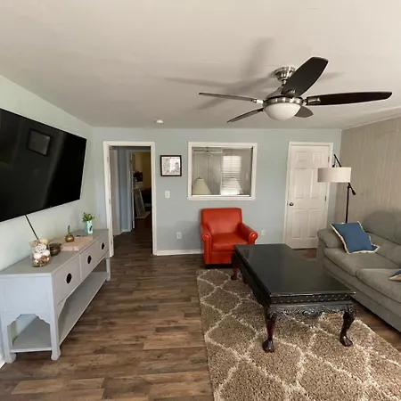 Pet-Friendly 2Br Ranch Wifi Parking Near Rtp Villa